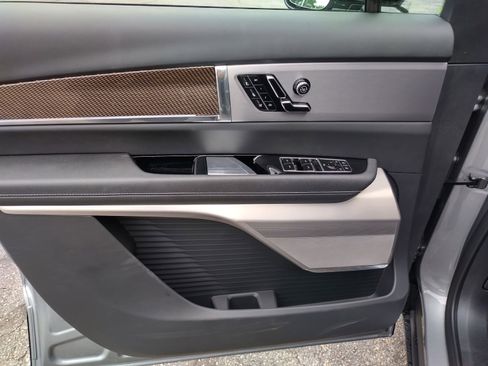 New 2026 Cadillac Vistiq Luxury image 7