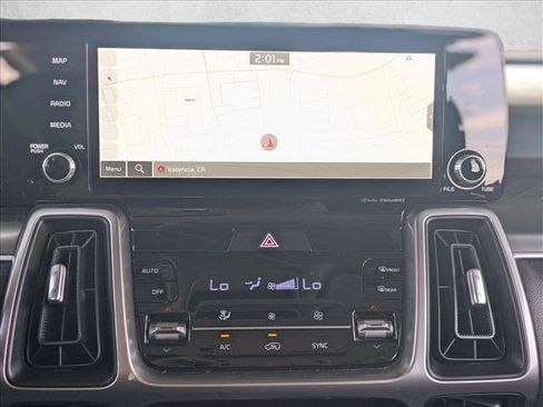 Used 2023 Kia Sorento S w/ Panoramic Sunroof Package FWD image 13