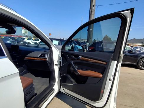 Used 2018 Audi Q5 Prestige w/ Prestige Package image 39
