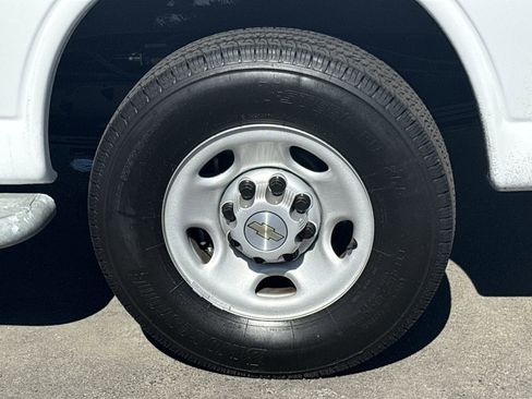 Used 2024 Chevrolet Express 2500 w/ Driver Convenience Package RWD image 26