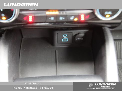 Used 2022 Ford Escape SE w/ Convenience Package image 24