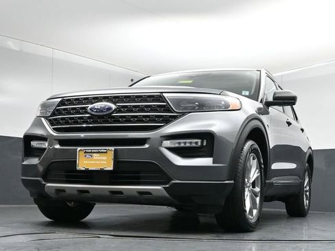 Certified 2023 Ford Explorer XLT w/ Equipment Group 202A AWD/4WD image 41