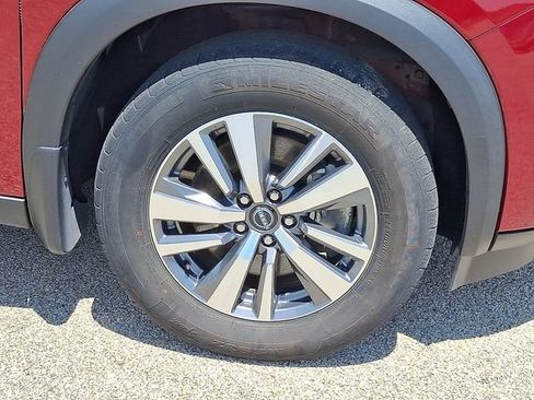 Used 2023 Nissan Pathfinder SL AWD/4WD image 8
