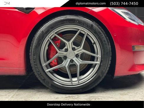 Used 2021 Tesla Model S Plaid image 37