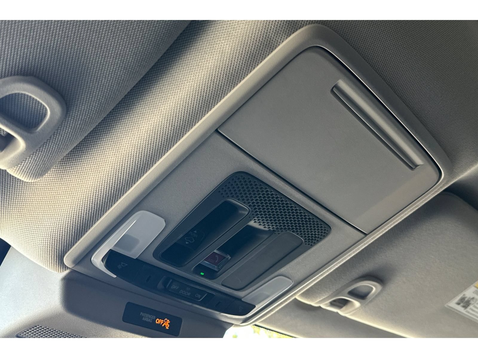 Used 2025 Honda Accord SE image 18