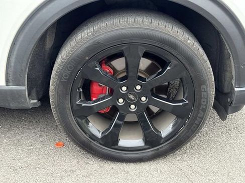 Used 2020 Ford Explorer ST w/ ST Street Pack image 9