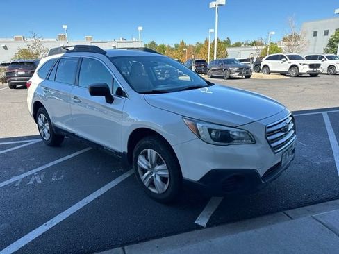 Used 2015 Subaru Outback 2.5i AWD/4WD image 2