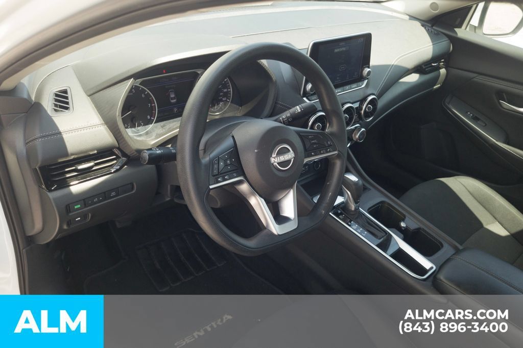 Used 2024 Nissan Sentra SV FWD image 5