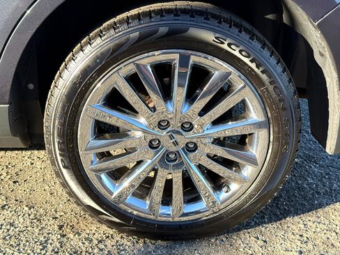 Used 2014 Lincoln MKX AWD w/ Equipment Group 102A image 81