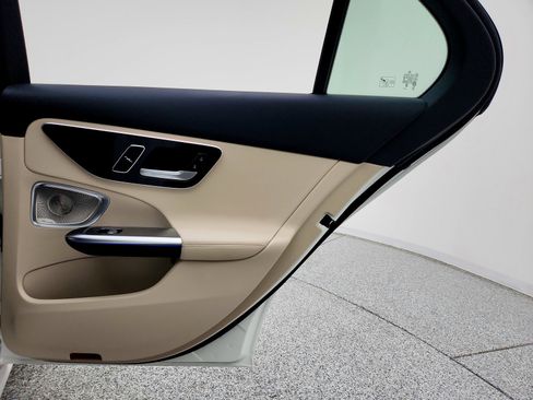 Used 2025 Mercedes-Benz C 300 Sedan image 24