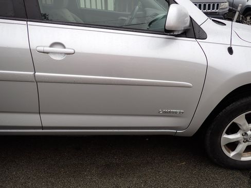 Used 2007 Toyota RAV4 Limited image 12