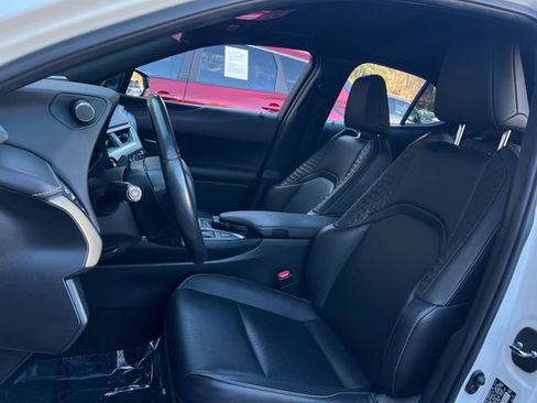 Used 2020 Lexus UX 200 image 13