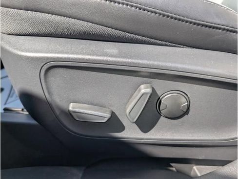 New 2025 Ford Escape Base image 31