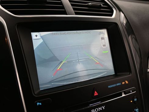 Used 2018 Ford Explorer Sport image 15