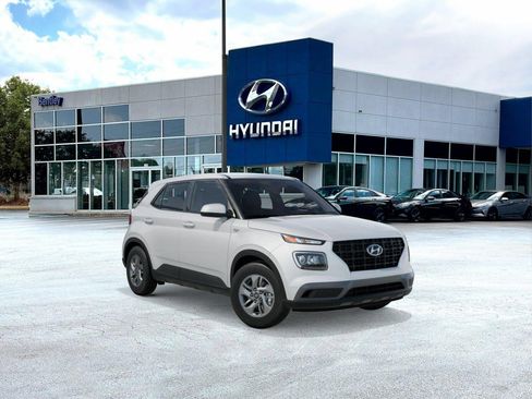 New 2026 Hyundai Venue SE FWD image 2