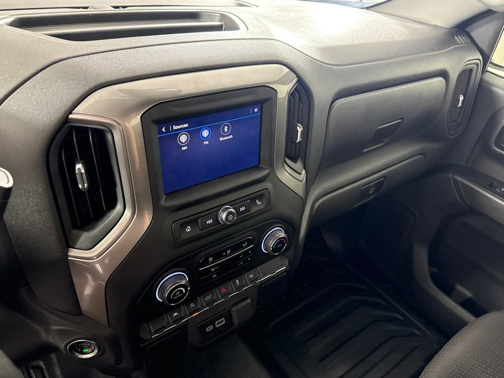 Used 2025 Chevrolet Silverado 1500 W/T RWD image 31