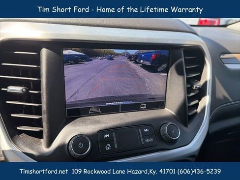 Used 2023 GMC Acadia SLE w/ Driver Convenience Package image 18