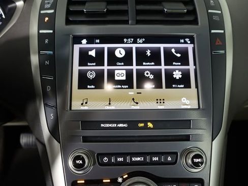 Used 2017 Lincoln MKZ Premiere image 41