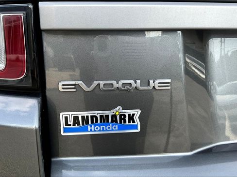 Used 2019 Land Rover Range Rover Evoque SE AWD/4WD image 32