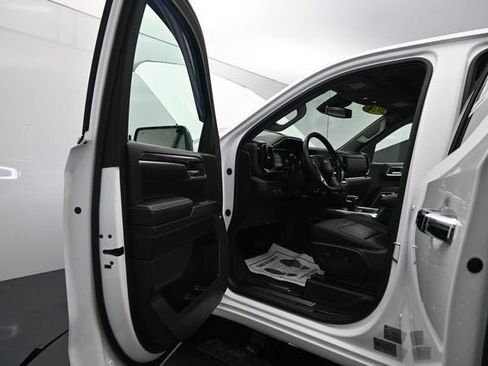 Used 2024 Chevrolet Silverado 1500 LTZ w/ LTZ Convenience Package II AWD/4WD image 17