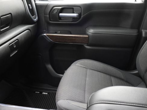 Used 2021 GMC Sierra 2500 SLE w/ X31 Off-Road Package image 13