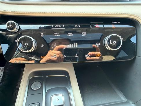 Used 2024 INFINITI QX60 Luxe AWD/4WD image 20