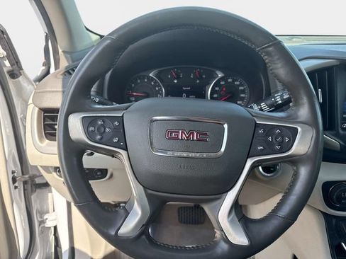Used 2020 GMC Terrain Denali w/ Denali Premium Package FWD image 22