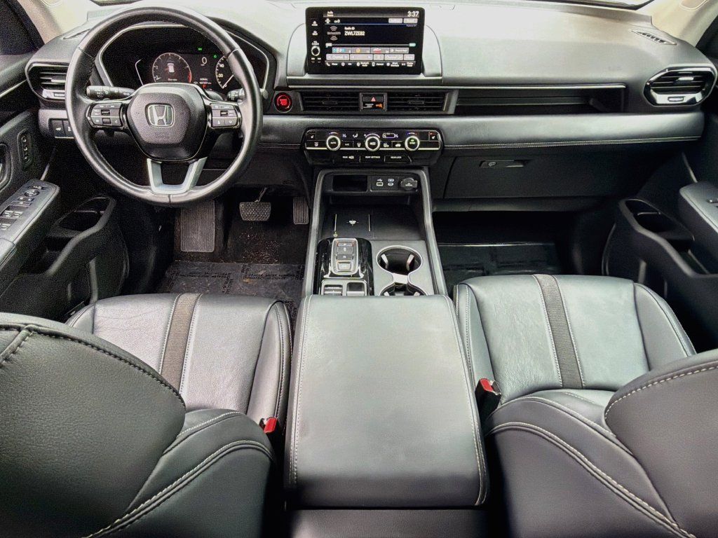 Used 2025 Honda Pilot EX-L image 40