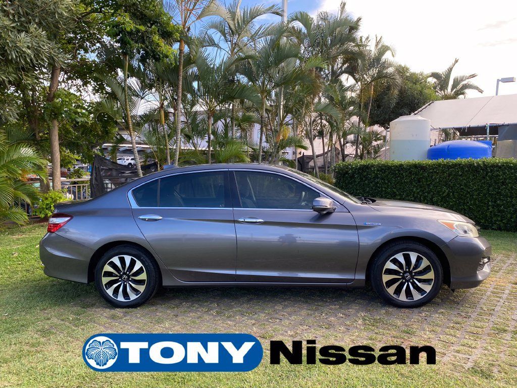Used 2017 Honda Accord Hybrid Sedan image 8