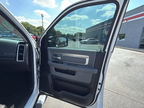 Used 2017 RAM 1500 Big Horn image 15
