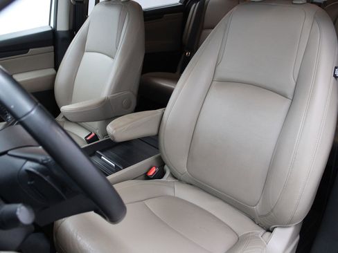 Used 2018 Honda Odyssey EX-L image 15