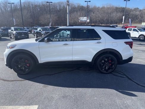 Used 2020 Ford Explorer ST w/ ST Street Pack image 2