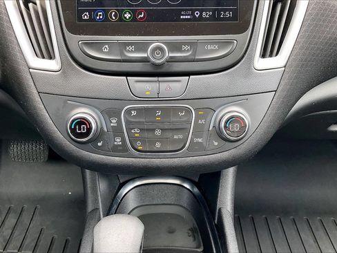 Used 2024 Chevrolet Malibu LT FWD image 18