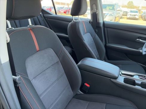 Certified 2025 Nissan Sentra SR image 21