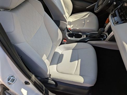 Used 2023 Toyota Corolla Cross L image 24