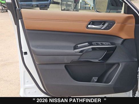 New 2026 Nissan Pathfinder Platinum image 14