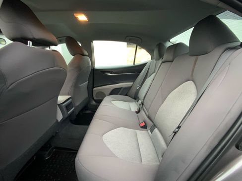 Used 2020 Toyota Camry LE FWD image 11