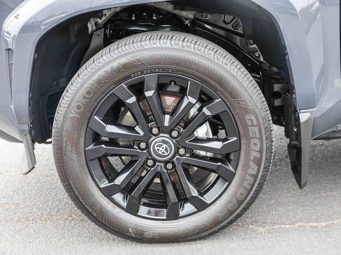 Certified 2025 Toyota 4Runner Platinum AWD/4WD image 38