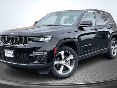 Used 2023 Jeep Grand Cherokee Limited w/ Trailer Tow Prep Group (B)