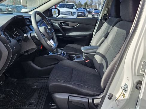 Used 2018 Nissan Rogue Sport S w/ S Appearance Package image 3