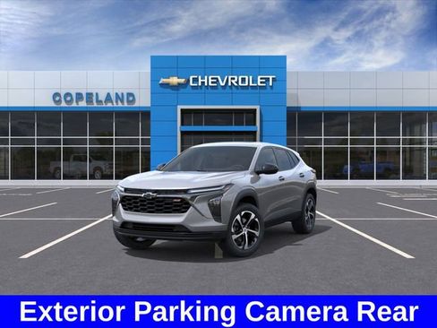 New 2026 Chevrolet Trax RS w/ Sunroof Package image 9