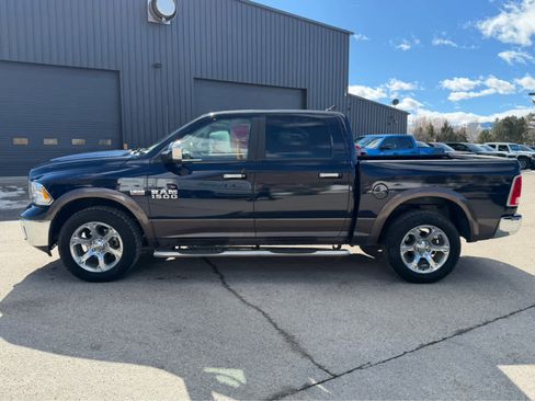 Used 2017 RAM 1500 Laramie w/ Convenience Group image 21