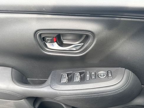 Certified 2024 Honda HR-V EX-L image 20