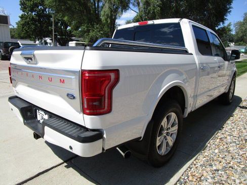Used 2015 Ford F150 Platinum w/ Equipment Group 701A Luxury AWD/4WD image 7