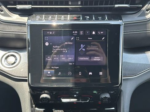 Used 2023 Jeep Grand Cherokee Altitude AWD/4WD image 17