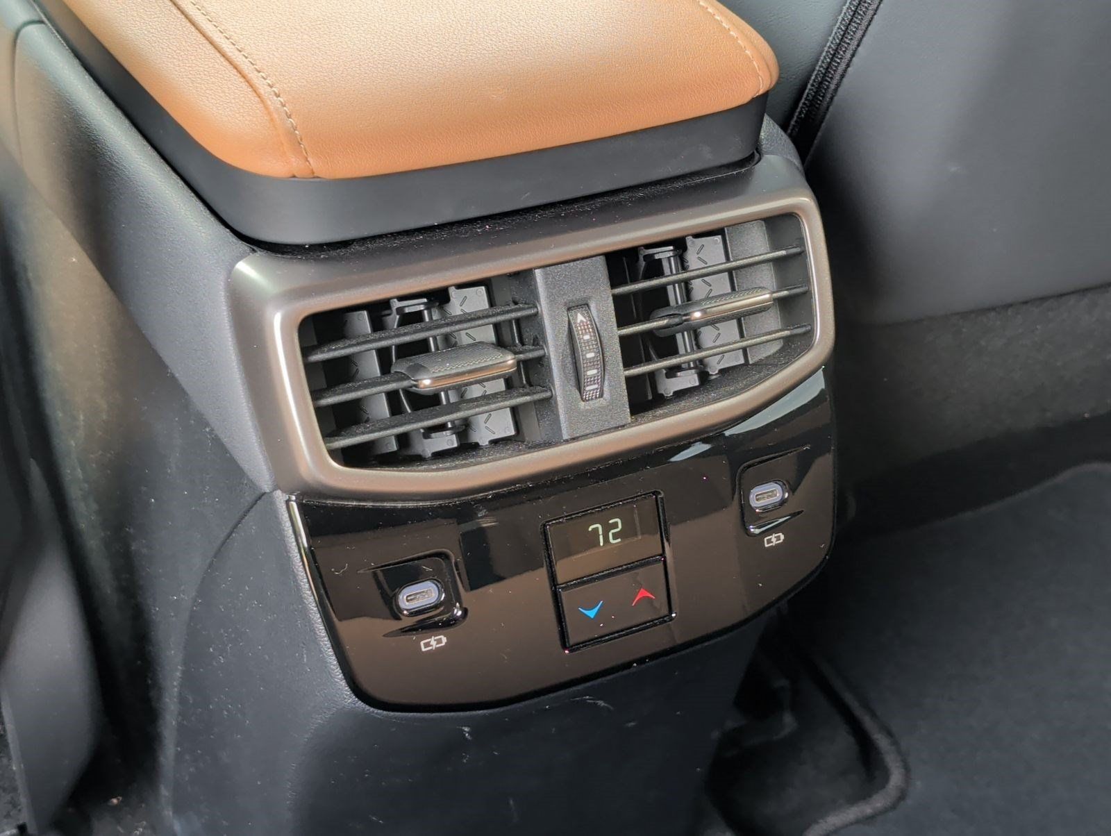 Used 2025 Lexus RX 350 Premium w/ Accessory Package (Z1) FWD image 26