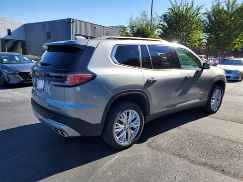 Used 2024 GMC Acadia Elevation image 3