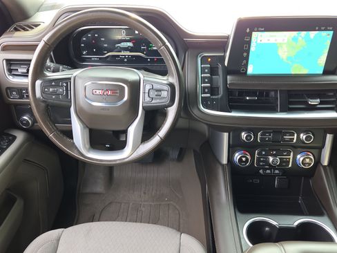 Used 2022 GMC Yukon SLE image 13