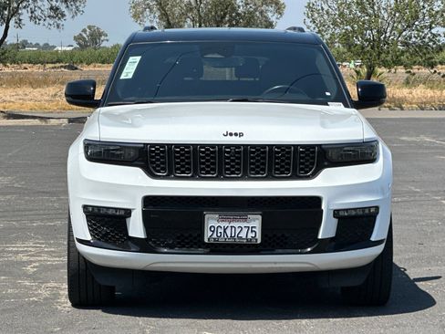 Used 2023 Jeep Grand Cherokee L Summit AWD/4WD image 9