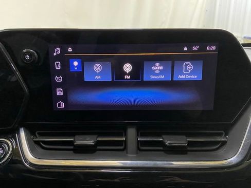 Used 2024 Chevrolet Trax ACTIV w/ Sunroof Package FWD image 34